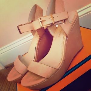 Nude wedges size 7.5
